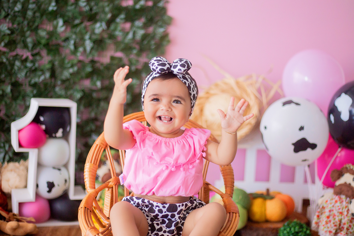 acompanhamento mensal de bebe caxias do sul figurino cenario tematico  personagem foto infantil serra gaucha fotografia familia mundo azul rosa ensaio fotografico crianca newborn baby menino menina smash the cake esmague o bolo banheira urso circo
