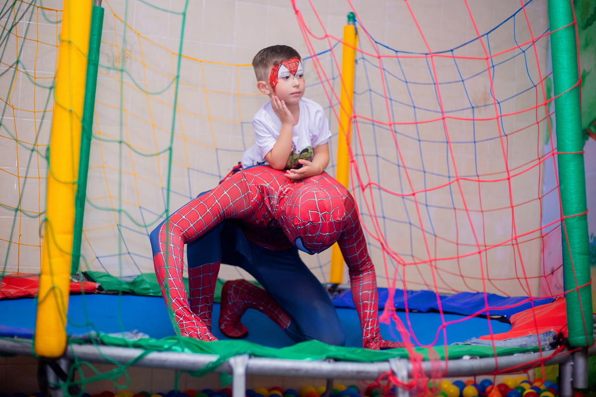acompanhamento mensal de bebe caxias do sul figurino cenario tematico  personagem foto infantil serra gaucha fotografia familia mundo azul rosa ensaio fotografico crianca newborn baby menino menina smash the cake esmague o bolo banheira urso circo