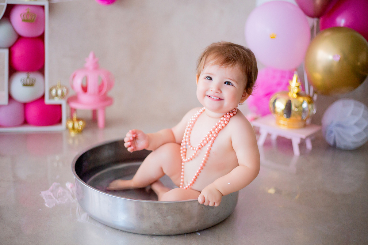 acompanhamento mensal de bebe caxias do sul figurino cenario tematico  personagem foto infantil serra gaucha fotografia familia mundo azul rosa ensaio fotografico crianca newborn baby menino menina smash the cake esmague o bolo banheira urso circo