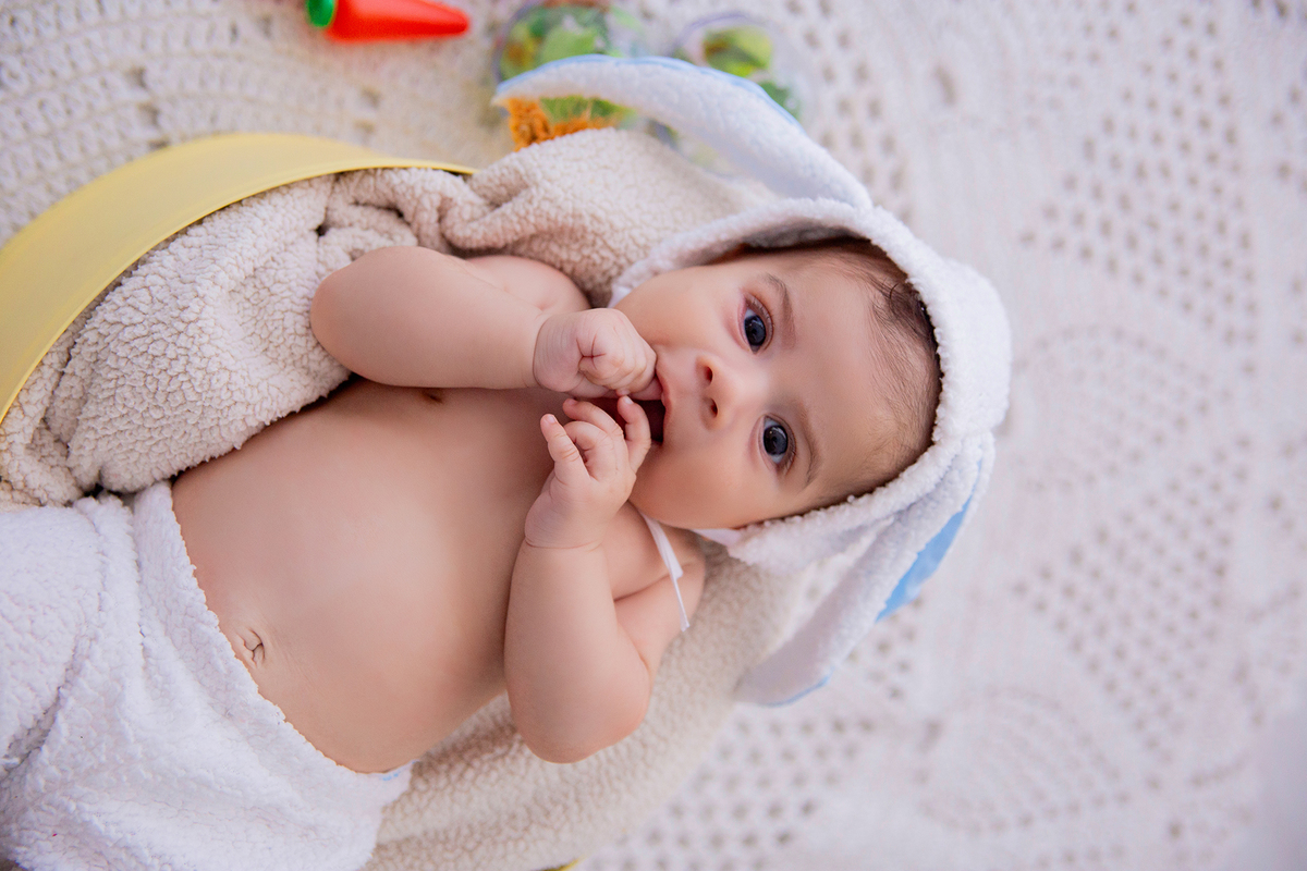 acompanhamento mensal de bebe caxias do sul figurino cenario tematico  personagem foto infantil serra gaucha fotografia familia mundo azul rosa ensaio fotografico crianca newborn baby menino menina smash the cake esmague o bolo banheira urso circo
