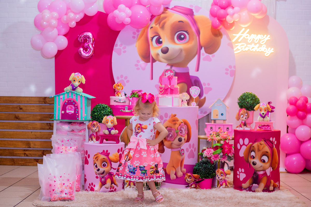 acompanhamento mensal de bebe caxias do sul figurino cenario tematico  personagem foto infantil serra gaucha fotografia familia mundo azul rosa ensaio fotografico crianca newborn baby menino menina smash the cake esmague o bolo banheira urso circo