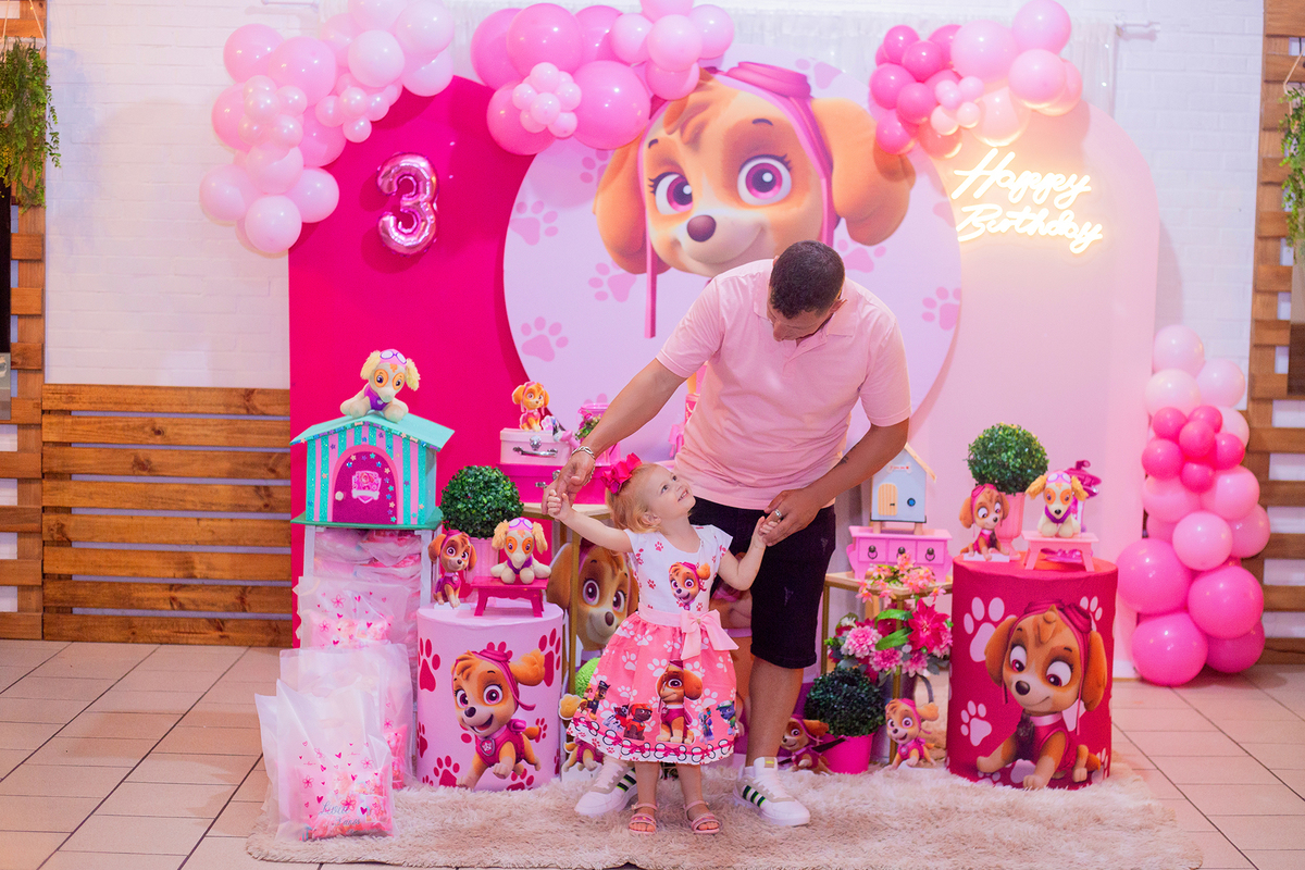 acompanhamento mensal de bebe caxias do sul figurino cenario tematico  personagem foto infantil serra gaucha fotografia familia mundo azul rosa ensaio fotografico crianca newborn baby menino menina smash the cake esmague o bolo banheira urso circo