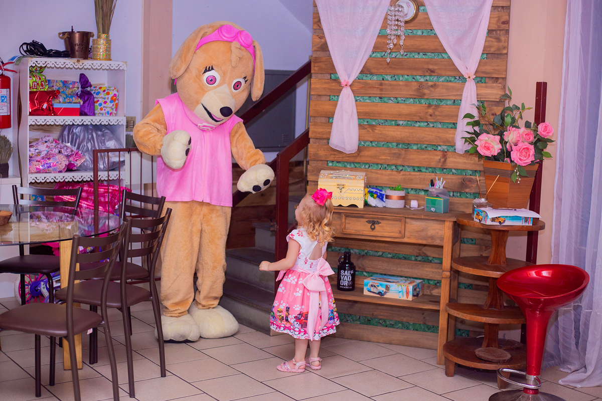 acompanhamento mensal de bebe caxias do sul figurino cenario tematico  personagem foto infantil serra gaucha fotografia familia mundo azul rosa ensaio fotografico crianca newborn baby menino menina smash the cake esmague o bolo banheira urso circo