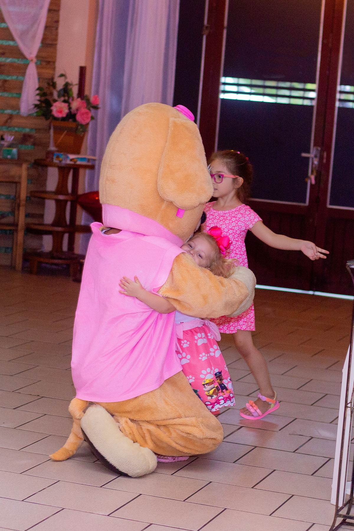 acompanhamento mensal de bebe caxias do sul figurino cenario tematico  personagem foto infantil serra gaucha fotografia familia mundo azul rosa ensaio fotografico crianca newborn baby menino menina smash the cake esmague o bolo banheira urso circo