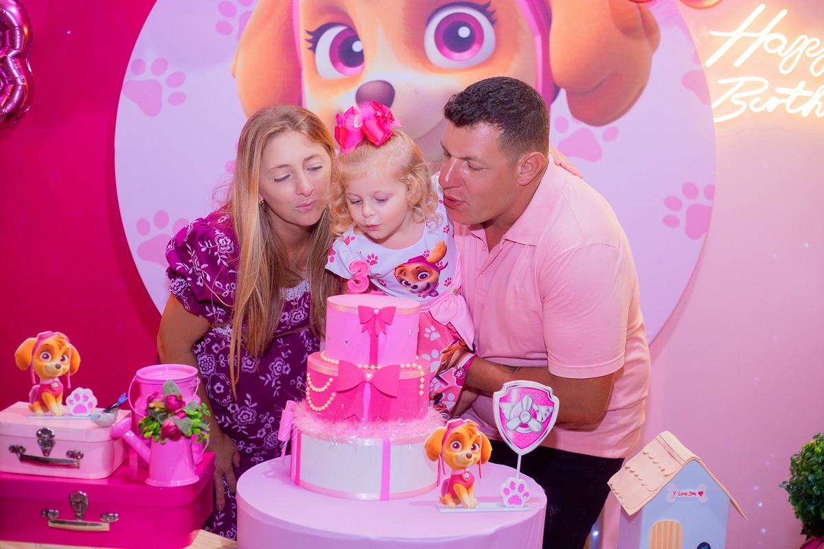 acompanhamento mensal de bebe caxias do sul figurino cenario tematico  personagem foto infantil serra gaucha fotografia familia mundo azul rosa ensaio fotografico crianca newborn baby menino menina smash the cake esmague o bolo banheira urso circo