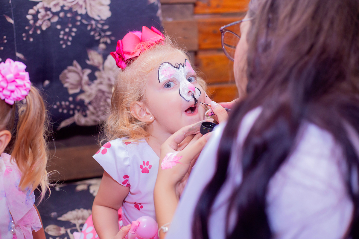 acompanhamento mensal de bebe caxias do sul figurino cenario tematico  personagem foto infantil serra gaucha fotografia familia mundo azul rosa ensaio fotografico crianca newborn baby menino menina smash the cake esmague o bolo banheira urso circo