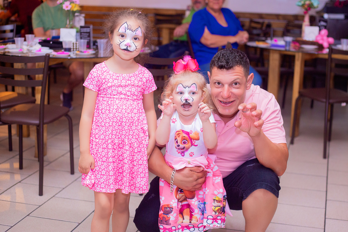 acompanhamento mensal de bebe caxias do sul figurino cenario tematico  personagem foto infantil serra gaucha fotografia familia mundo azul rosa ensaio fotografico crianca newborn baby menino menina smash the cake esmague o bolo banheira urso circo