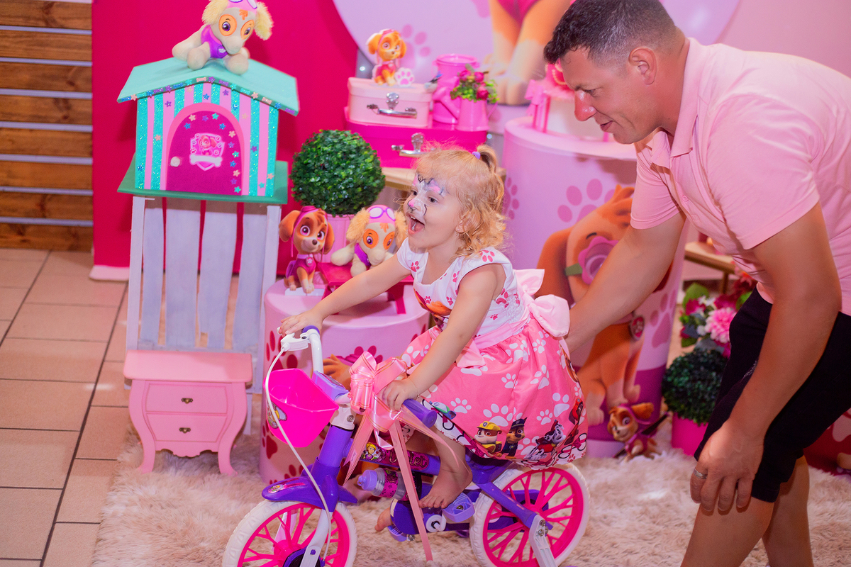 acompanhamento mensal de bebe caxias do sul figurino cenario tematico  personagem foto infantil serra gaucha fotografia familia mundo azul rosa ensaio fotografico crianca newborn baby menino menina smash the cake esmague o bolo banheira urso circo