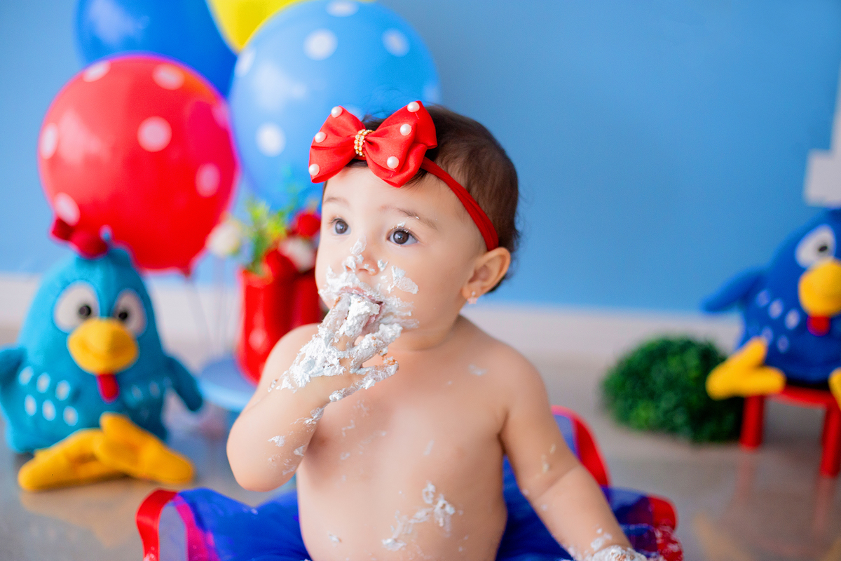 acompanhamento mensal de bebe caxias do sul figurino cenario tematico  personagem foto infantil serra gaucha fotografia familia mundo azul rosa ensaio fotografico crianca newborn baby menino menina smash the cake esmague o bolo banheira urso circo