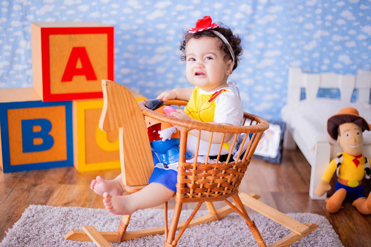 acompanhamento mensal de bebe caxias do sul figurino cenario tematico  personagem foto infantil serra gaucha fotografia familia mundo azul rosa ensaio fotografico crianca newborn baby menino menina smash the cake esmague o bolo banheira urso circo