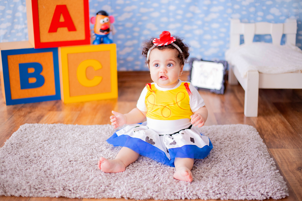 acompanhamento mensal de bebe caxias do sul figurino cenario tematico  personagem foto infantil serra gaucha fotografia familia mundo azul rosa ensaio fotografico crianca newborn baby menino menina smash the cake esmague o bolo banheira urso circo