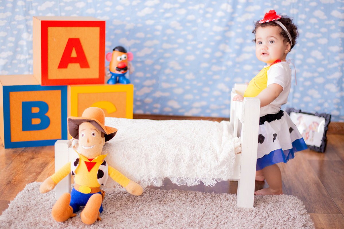 acompanhamento mensal de bebe caxias do sul figurino cenario tematico  personagem foto infantil serra gaucha fotografia familia mundo azul rosa ensaio fotografico crianca newborn baby menino menina smash the cake esmague o bolo banheira urso circo