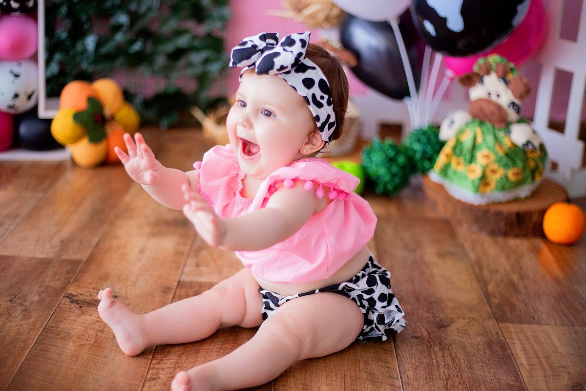 acompanhamento mensal de bebe caxias do sul figurino cenario tematico  personagem foto infantil serra gaucha fotografia familia mundo azul rosa ensaio fotografico crianca newborn baby menino menina smash the cake esmague o bolo banheira urso circo