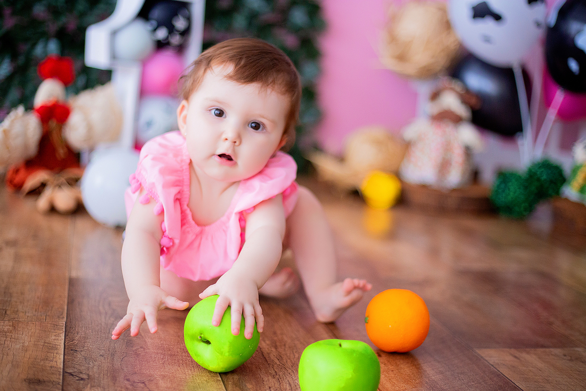 acompanhamento mensal de bebe caxias do sul figurino cenario tematico  personagem foto infantil serra gaucha fotografia familia mundo azul rosa ensaio fotografico crianca newborn baby menino menina smash the cake esmague o bolo banheira urso circo