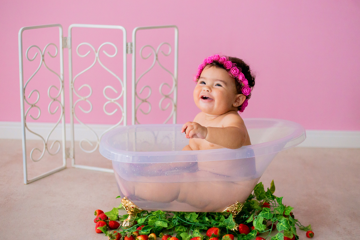acompanhamento mensal de bebe caxias do sul figurino cenario tematico  personagem foto infantil serra gaucha fotografia familia mundo azul rosa ensaio fotografico crianca newborn baby menino menina smash the cake esmague o bolo banheira urso circo