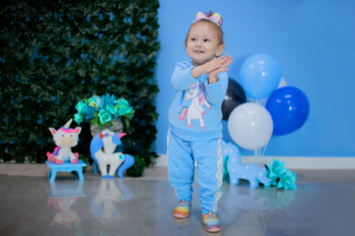 acompanhamento mensal de bebe caxias do sul figurino cenario tematico  personagem foto infantil serra gaucha fotografia familia mundo azul rosa ensaio fotografico crianca newborn baby menino menina smash the cake esmague o bolo banheira urso circo