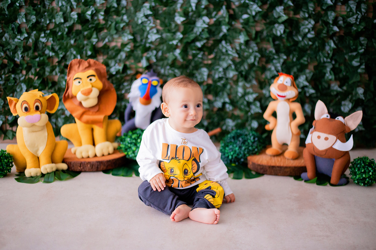 acompanhamento mensal de bebe caxias do sul figurino cenario tematico  personagem foto infantil serra gaucha fotografia familia mundo azul rosa ensaio fotografico crianca newborn baby menino menina smash the cake esmague o bolo banheira urso circo