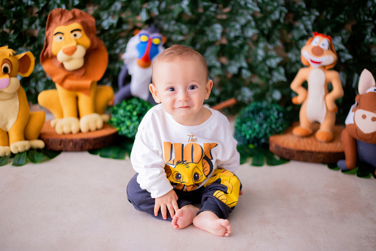 acompanhamento mensal de bebe caxias do sul figurino cenario tematico  personagem foto infantil serra gaucha fotografia familia mundo azul rosa ensaio fotografico crianca newborn baby menino menina smash the cake esmague o bolo banheira urso circo