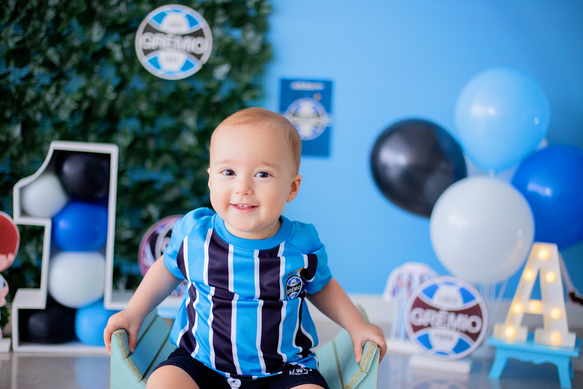 acompanhamento mensal de bebe caxias do sul figurino cenario tematico  personagem foto infantil serra gaucha fotografia familia mundo azul rosa ensaio fotografico crianca newborn baby menino menina smash the cake esmague o bolo banheira urso circo