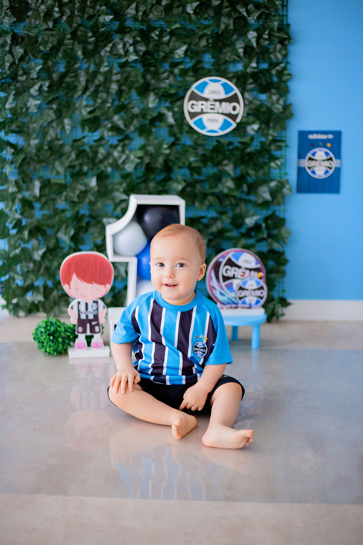 acompanhamento mensal de bebe caxias do sul figurino cenario tematico  personagem foto infantil serra gaucha fotografia familia mundo azul rosa ensaio fotografico crianca newborn baby menino menina smash the cake esmague o bolo banheira urso circo