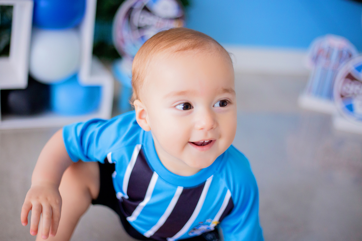 acompanhamento mensal de bebe caxias do sul figurino cenario tematico  personagem foto infantil serra gaucha fotografia familia mundo azul rosa ensaio fotografico crianca newborn baby menino menina smash the cake esmague o bolo banheira urso circo