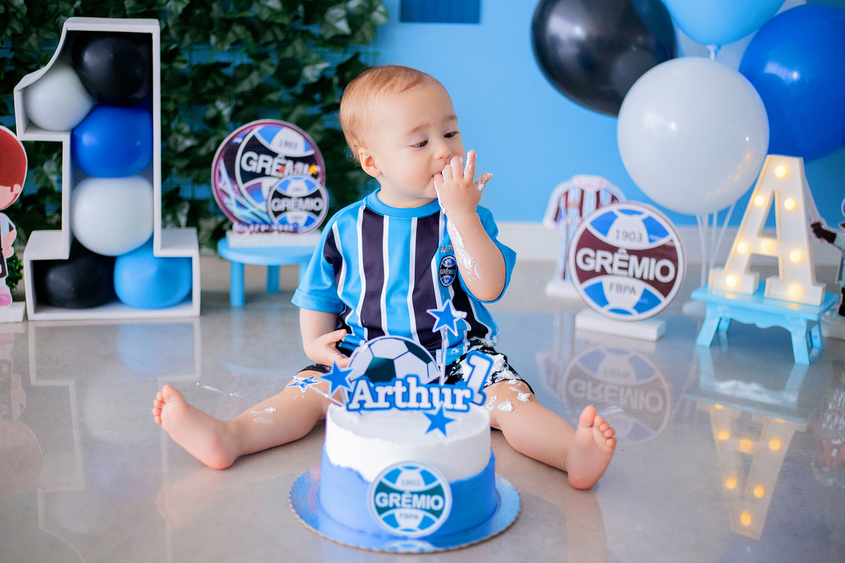 acompanhamento mensal de bebe caxias do sul figurino cenario tematico  personagem foto infantil serra gaucha fotografia familia mundo azul rosa ensaio fotografico crianca newborn baby menino menina smash the cake esmague o bolo banheira urso circo
