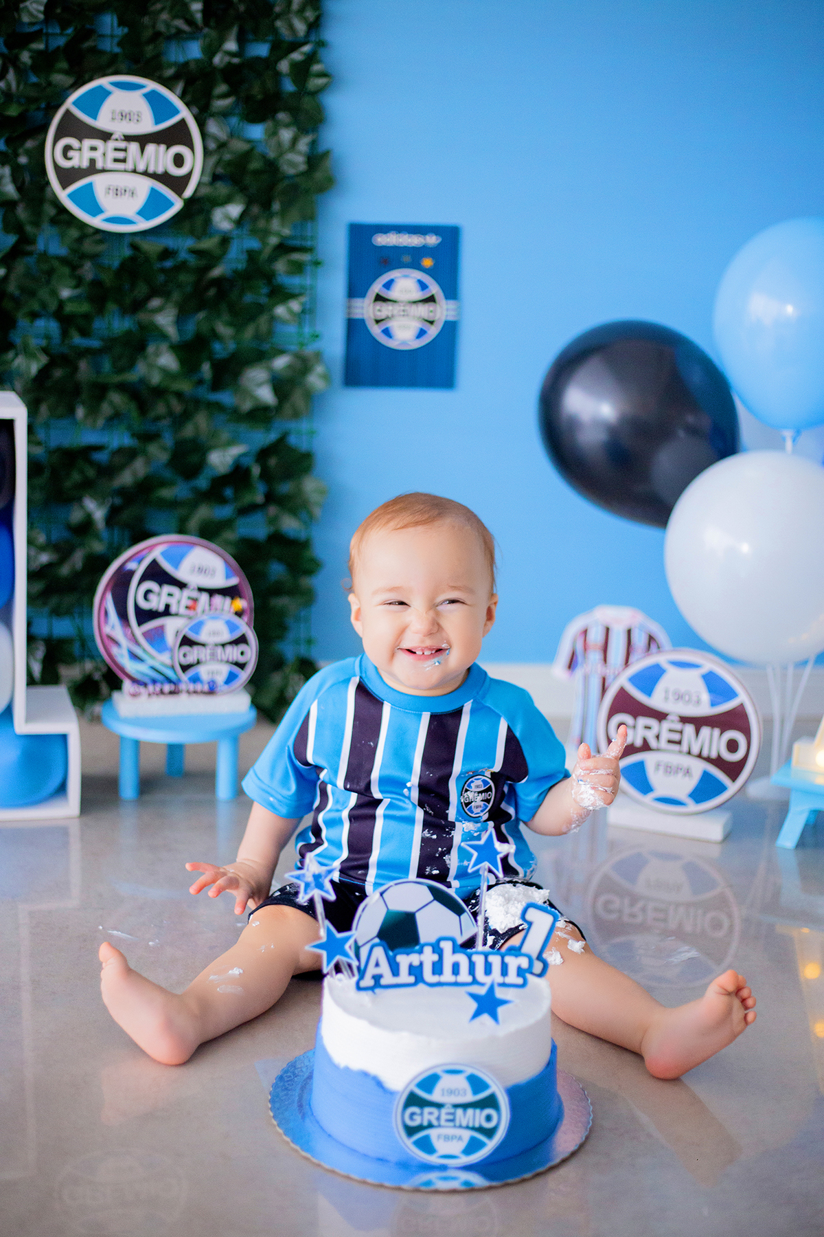 acompanhamento mensal de bebe caxias do sul figurino cenario tematico  personagem foto infantil serra gaucha fotografia familia mundo azul rosa ensaio fotografico crianca newborn baby menino menina smash the cake esmague o bolo banheira urso circo