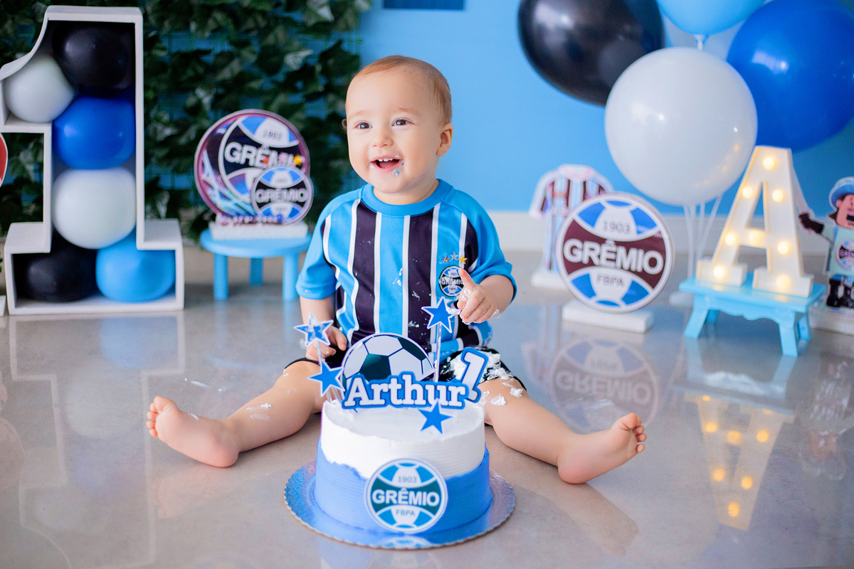 acompanhamento mensal de bebe caxias do sul figurino cenario tematico  personagem foto infantil serra gaucha fotografia familia mundo azul rosa ensaio fotografico crianca newborn baby menino menina smash the cake esmague o bolo banheira urso circo