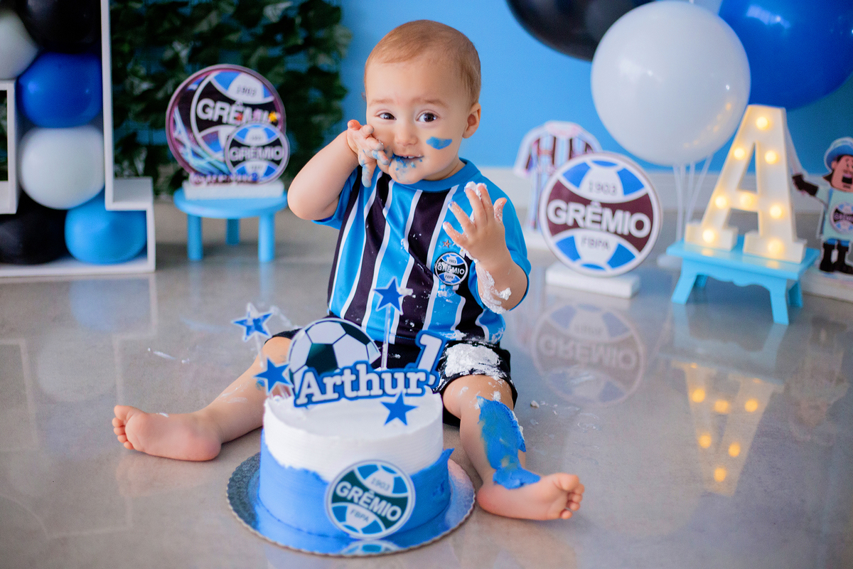 acompanhamento mensal de bebe caxias do sul figurino cenario tematico  personagem foto infantil serra gaucha fotografia familia mundo azul rosa ensaio fotografico crianca newborn baby menino menina smash the cake esmague o bolo banheira urso circo