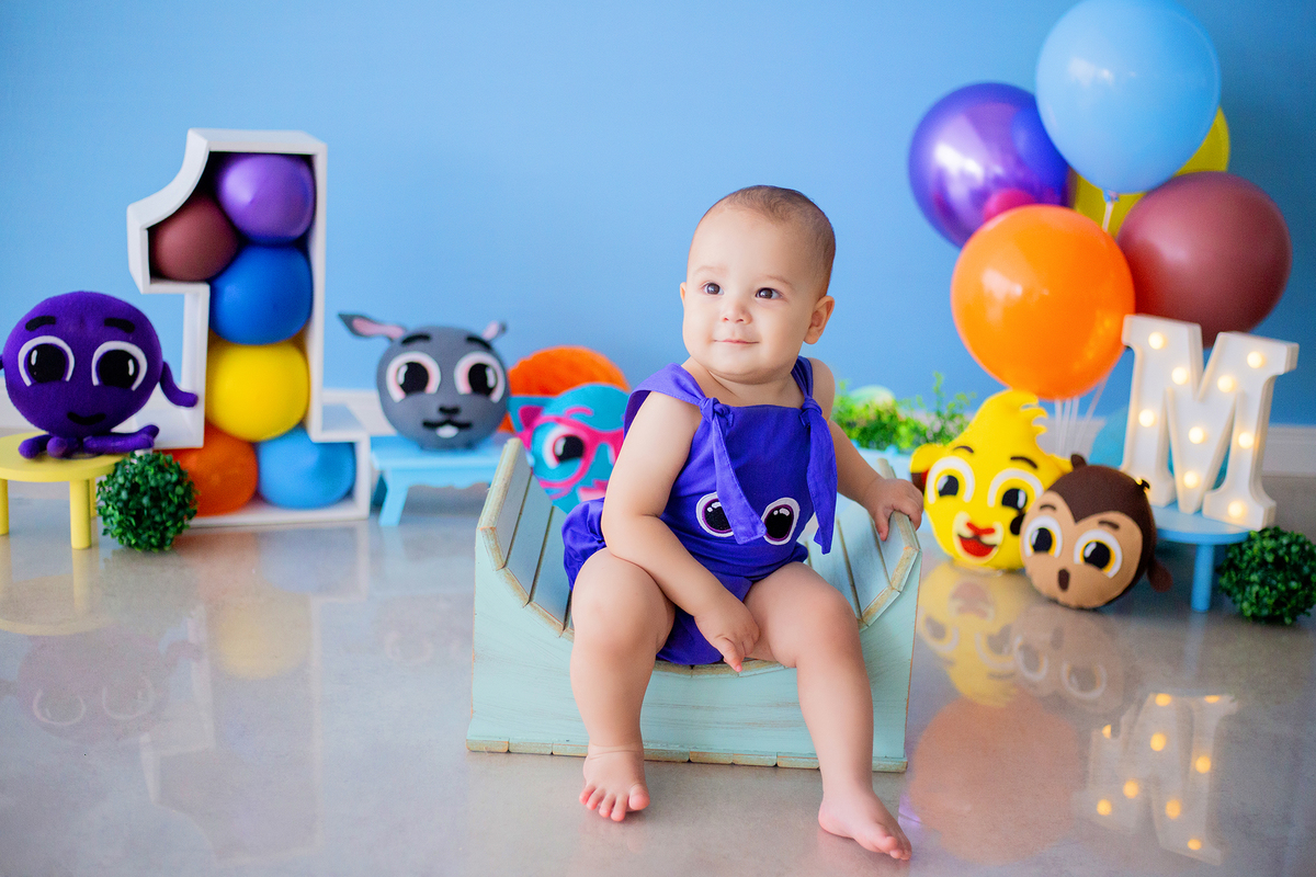 acompanhamento mensal de bebe caxias do sul figurino cenario tematico  personagem foto infantil serra gaucha fotografia familia mundo azul rosa ensaio fotografico crianca newborn baby menino menina smash the cake esmague o bolo banheira urso circo