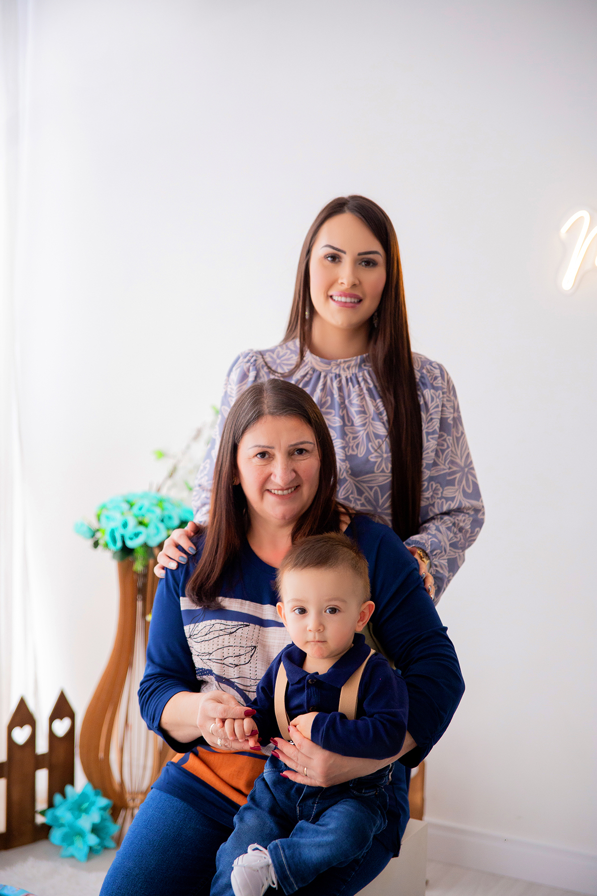 acompanhamento mensal de bebe caxias do sul figurino cenario tematico  personagem foto infantil serra gaucha fotografia familia mundo azul rosa ensaio fotografico crianca newborn baby menino menina smash the cake esmague o bolo banheira urso circo