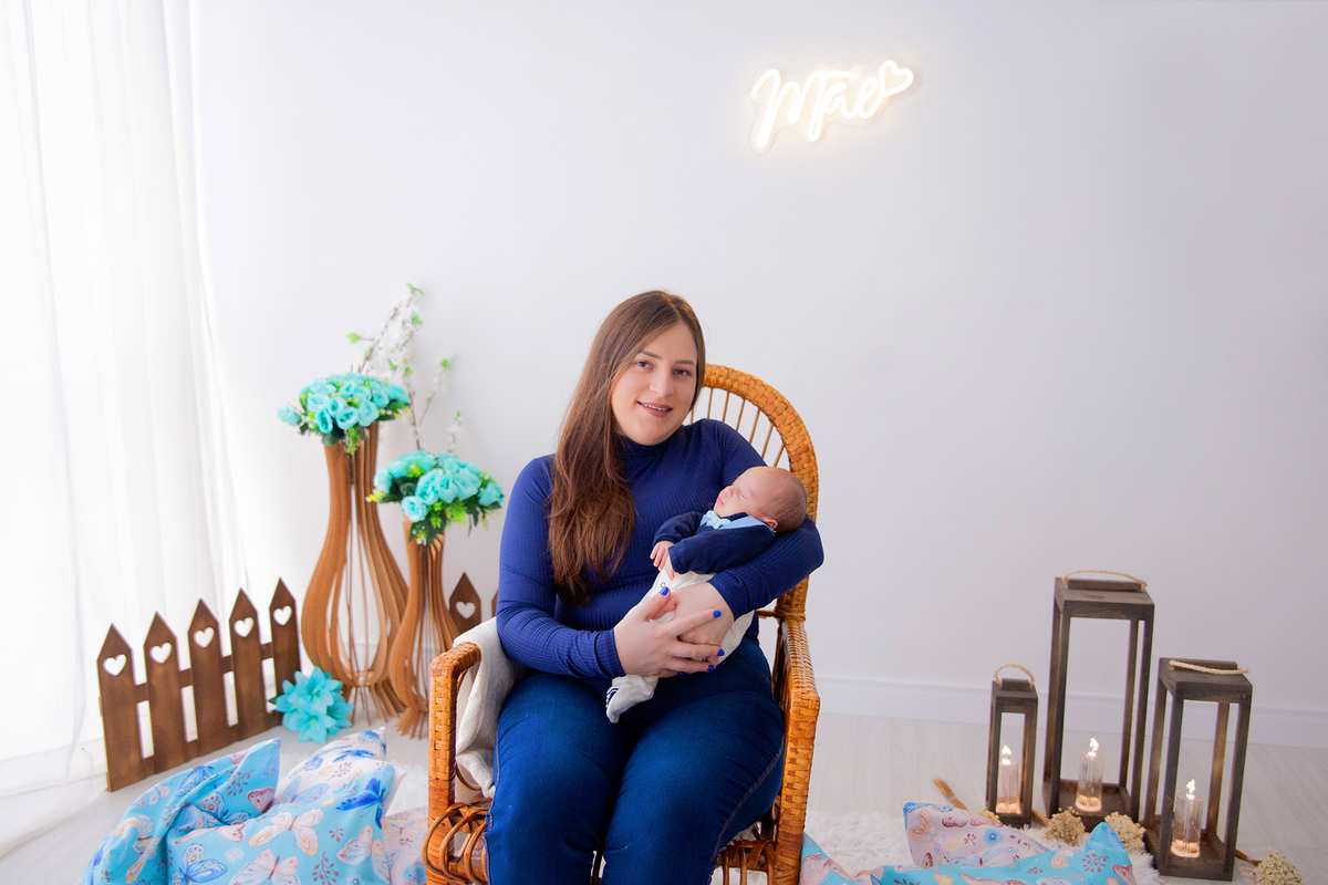 acompanhamento mensal de bebe caxias do sul figurino cenario tematico  personagem foto infantil serra gaucha fotografia familia mundo azul rosa ensaio fotografico crianca newborn baby menino menina smash the cake esmague o bolo banheira urso circo