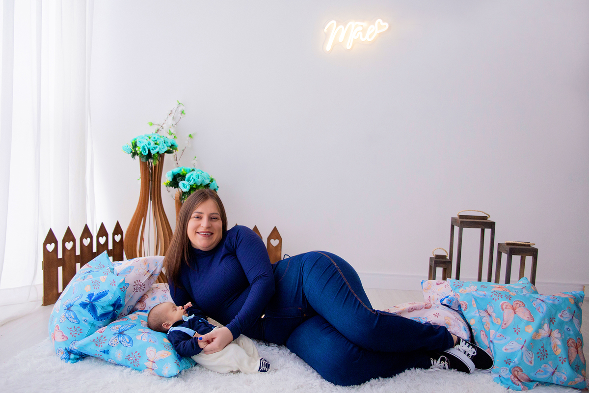 acompanhamento mensal de bebe caxias do sul figurino cenario tematico  personagem foto infantil serra gaucha fotografia familia mundo azul rosa ensaio fotografico crianca newborn baby menino menina smash the cake esmague o bolo banheira urso circo