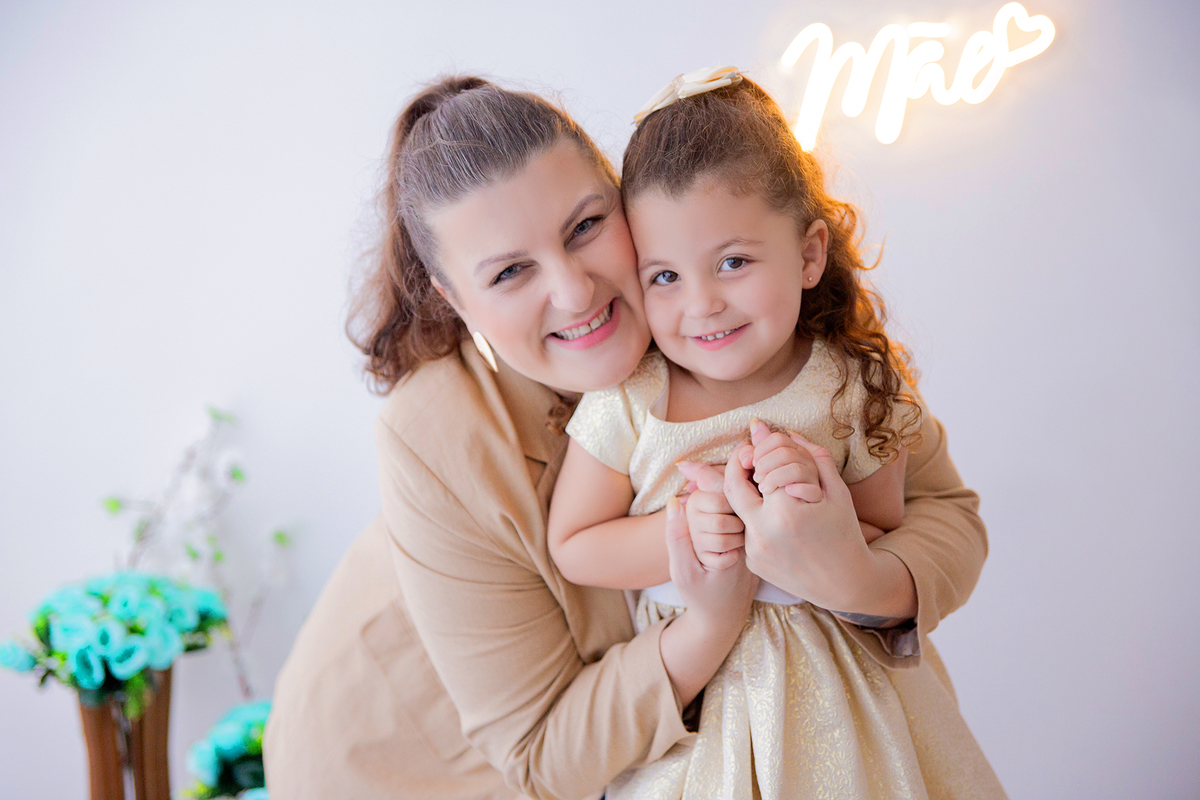 acompanhamento mensal de bebe caxias do sul figurino cenario tematico  personagem foto infantil serra gaucha fotografia familia mundo azul rosa ensaio fotografico crianca newborn baby menino menina smash the cake esmague o bolo banheira urso circo