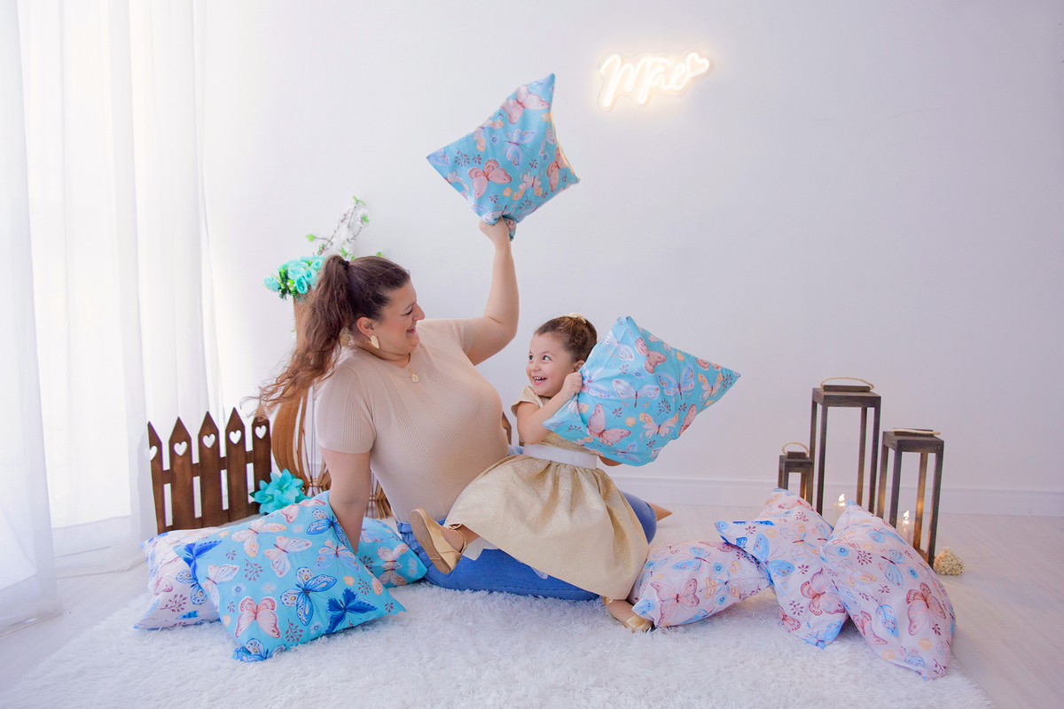 acompanhamento mensal de bebe caxias do sul figurino cenario tematico  personagem foto infantil serra gaucha fotografia familia mundo azul rosa ensaio fotografico crianca newborn baby menino menina smash the cake esmague o bolo banheira urso circo