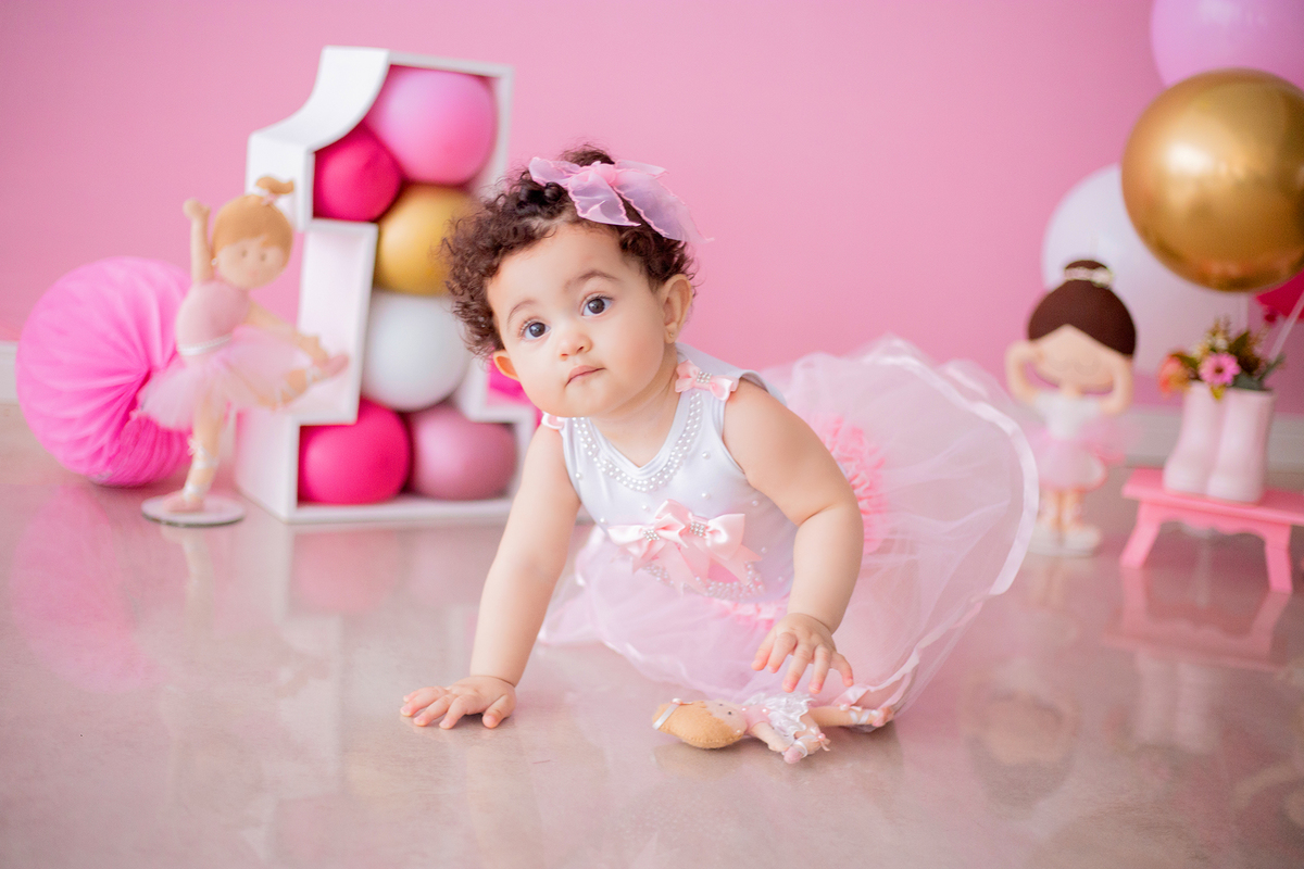 acompanhamento mensal de bebe caxias do sul figurino cenario tematico  personagem foto infantil serra gaucha fotografia familia mundo azul rosa ensaio fotografico crianca newborn baby menino menina smash the cake esmague o bolo banheira urso circo