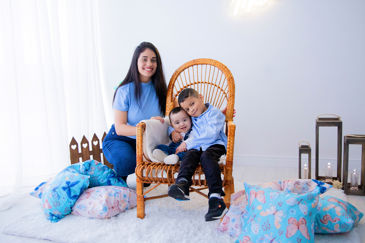 acompanhamento mensal de bebe caxias do sul figurino cenario tematico  personagem foto infantil serra gaucha fotografia familia mundo azul rosa ensaio fotografico crianca newborn baby menino menina smash the cake esmague o bolo banheira urso circo