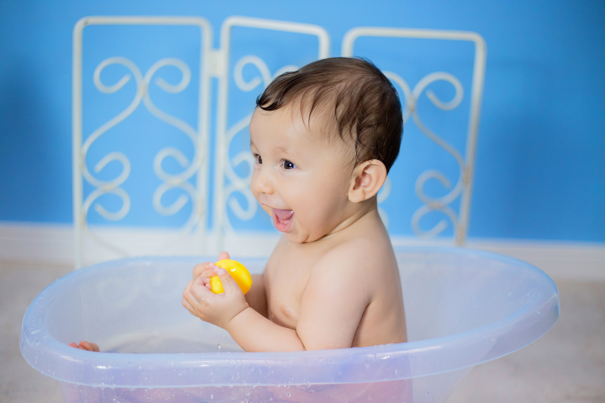 acompanhamento mensal de bebe caxias do sul figurino cenario tematico  personagem foto infantil serra gaucha fotografia familia mundo azul rosa ensaio fotografico crianca newborn baby menino menina smash the cake esmague o bolo banheira urso circo