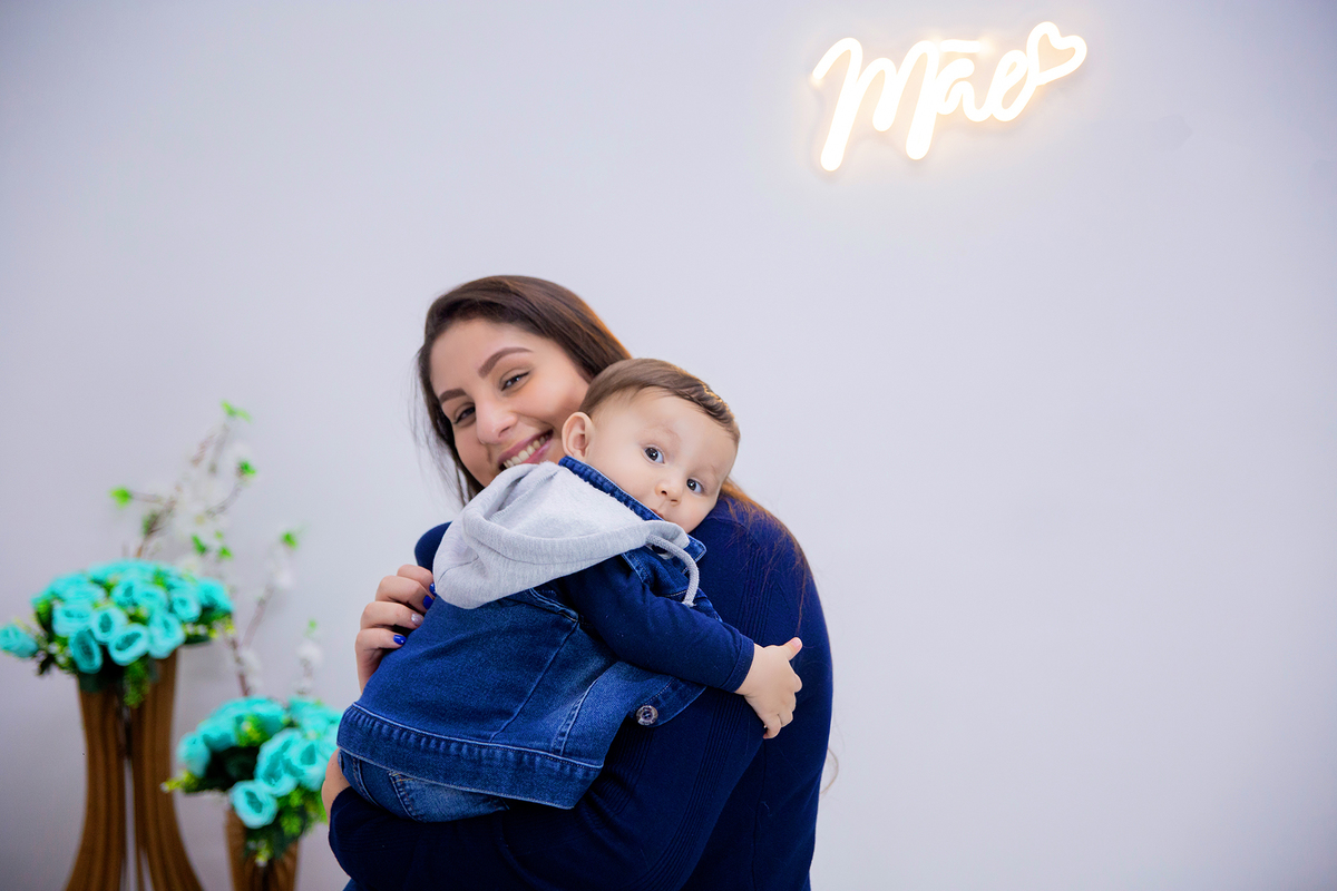 acompanhamento mensal de bebe caxias do sul figurino cenario tematico  personagem foto infantil serra gaucha fotografia familia mundo azul rosa ensaio fotografico crianca newborn baby menino menina smash the cake esmague o bolo banheira urso circo