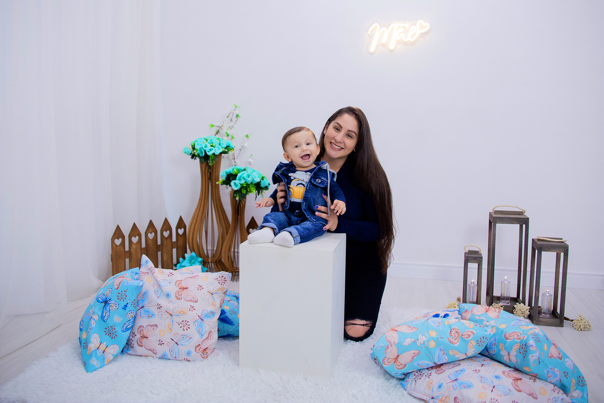 acompanhamento mensal de bebe caxias do sul figurino cenario tematico  personagem foto infantil serra gaucha fotografia familia mundo azul rosa ensaio fotografico crianca newborn baby menino menina smash the cake esmague o bolo banheira urso circo