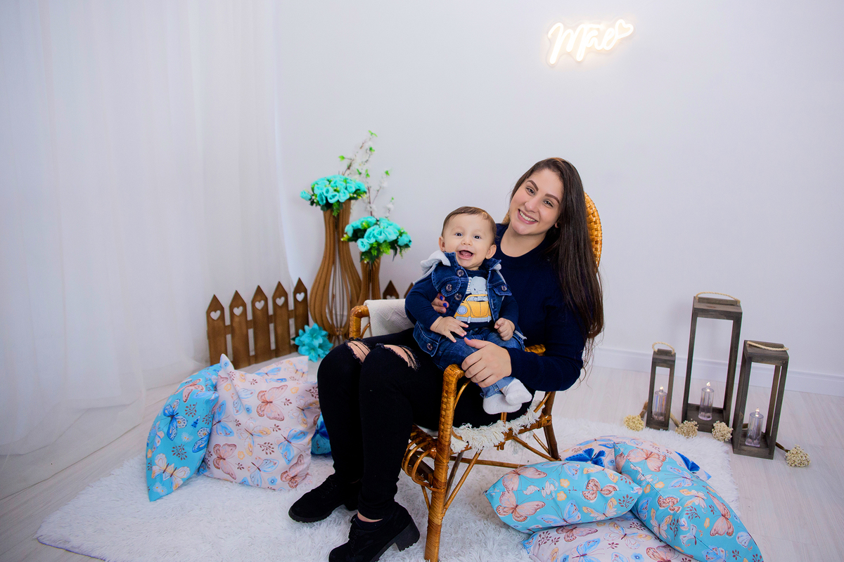 acompanhamento mensal de bebe caxias do sul figurino cenario tematico  personagem foto infantil serra gaucha fotografia familia mundo azul rosa ensaio fotografico crianca newborn baby menino menina smash the cake esmague o bolo banheira urso circo