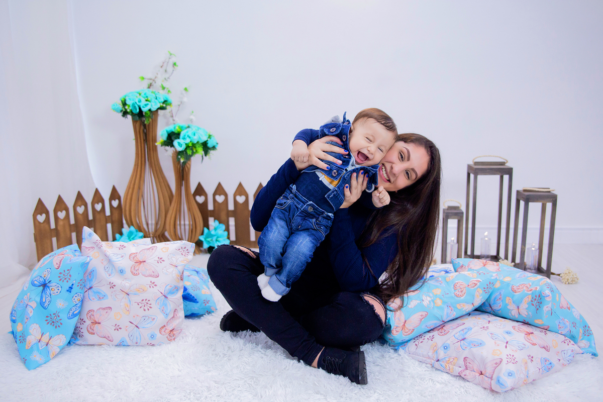 acompanhamento mensal de bebe caxias do sul figurino cenario tematico  personagem foto infantil serra gaucha fotografia familia mundo azul rosa ensaio fotografico crianca newborn baby menino menina smash the cake esmague o bolo banheira urso circo