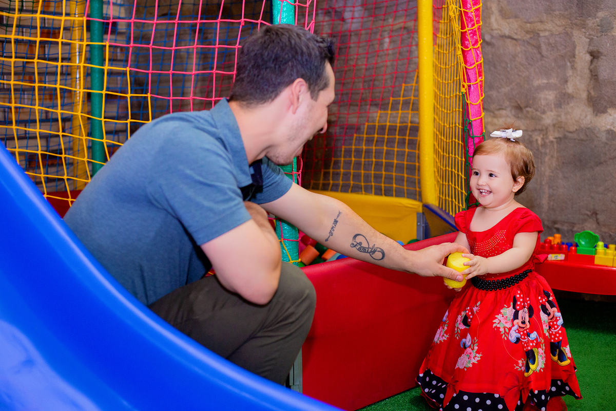 acompanhamento mensal de bebe caxias do sul figurino cenario tematico  personagem foto infantil serra gaucha fotografia familia mundo azul rosa ensaio fotografico crianca newborn baby menino menina smash the cake esmague o bolo banheira urso circo