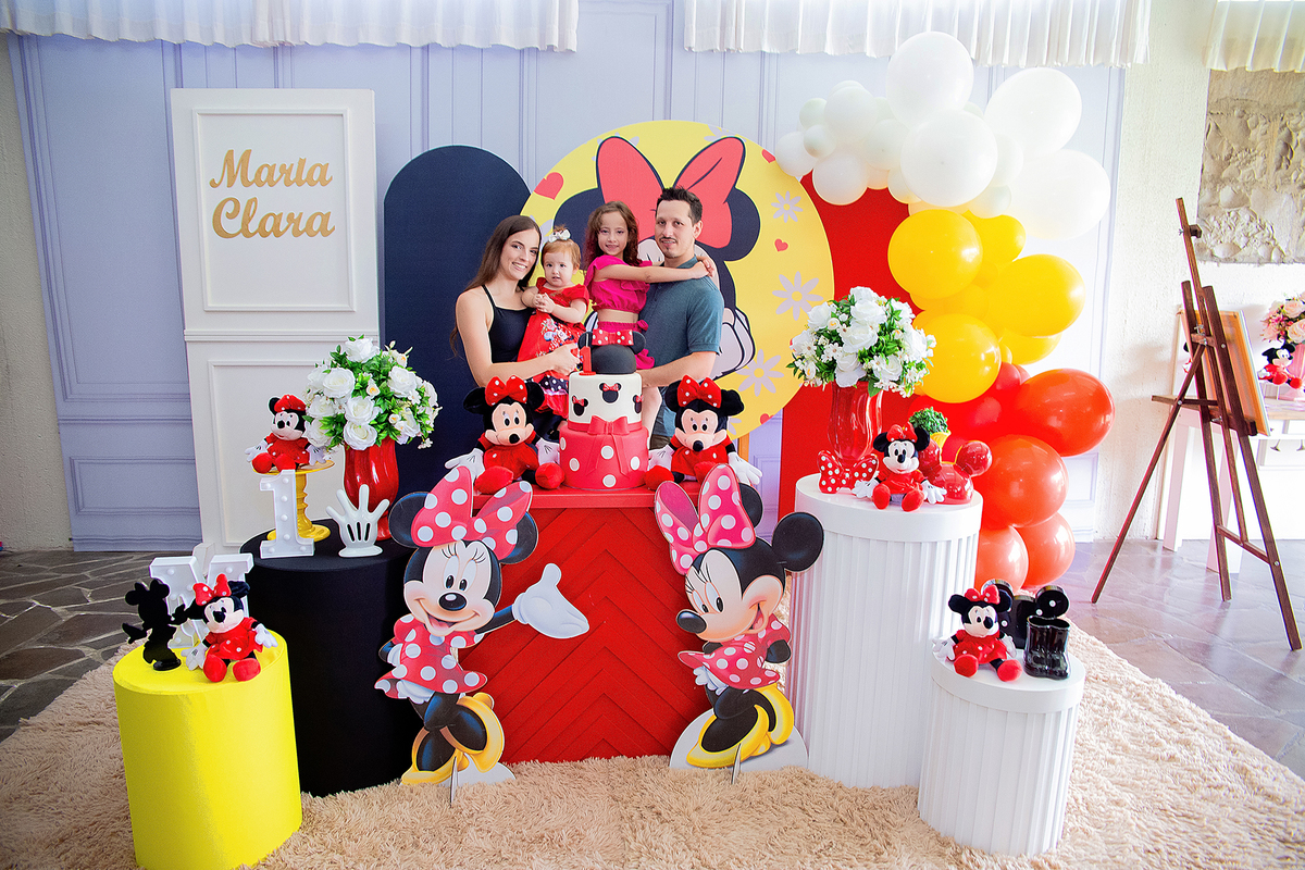 acompanhamento mensal de bebe caxias do sul figurino cenario tematico  personagem foto infantil serra gaucha fotografia familia mundo azul rosa ensaio fotografico crianca newborn baby menino menina smash the cake esmague o bolo banheira urso circo