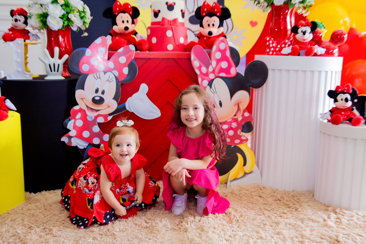 acompanhamento mensal de bebe caxias do sul figurino cenario tematico  personagem foto infantil serra gaucha fotografia familia mundo azul rosa ensaio fotografico crianca newborn baby menino menina smash the cake esmague o bolo banheira urso circo