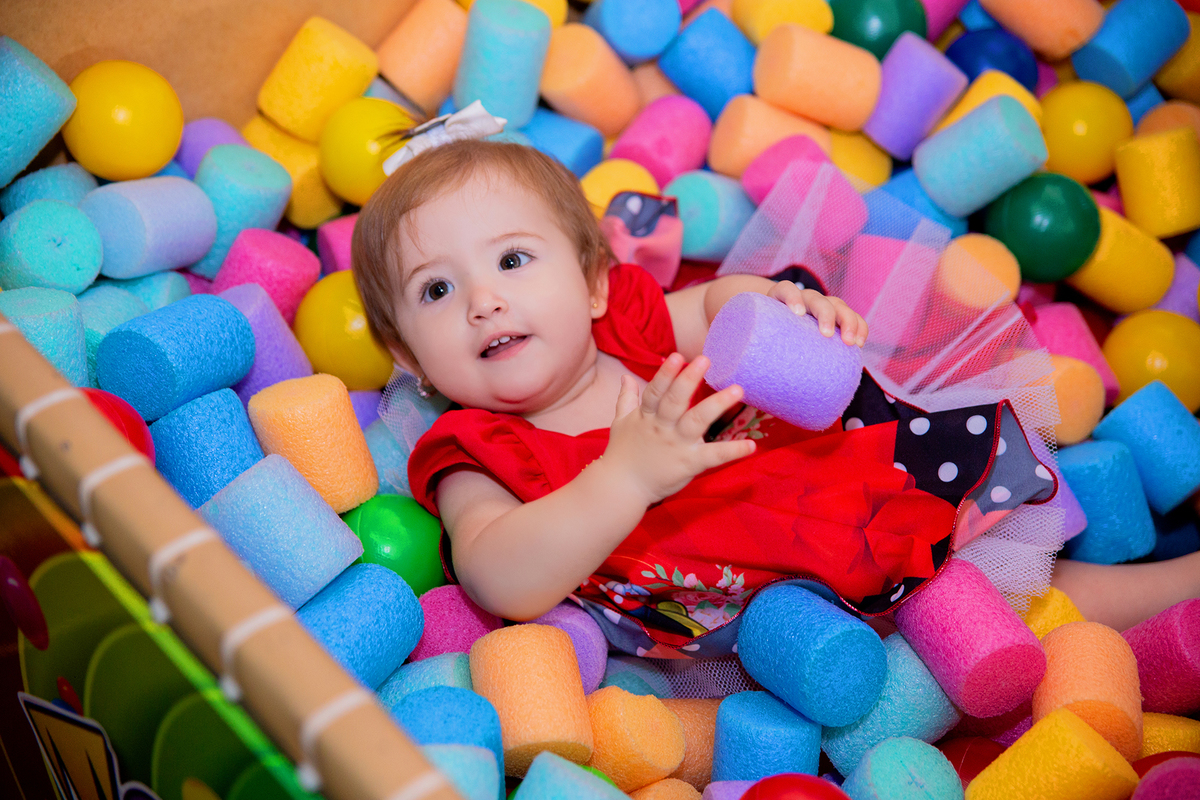 acompanhamento mensal de bebe caxias do sul figurino cenario tematico  personagem foto infantil serra gaucha fotografia familia mundo azul rosa ensaio fotografico crianca newborn baby menino menina smash the cake esmague o bolo banheira urso circo