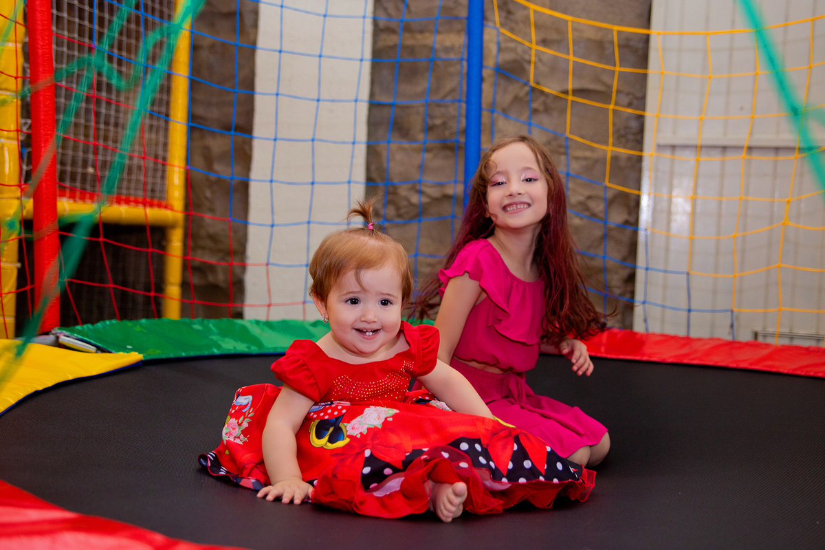 acompanhamento mensal de bebe caxias do sul figurino cenario tematico  personagem foto infantil serra gaucha fotografia familia mundo azul rosa ensaio fotografico crianca newborn baby menino menina smash the cake esmague o bolo banheira urso circo