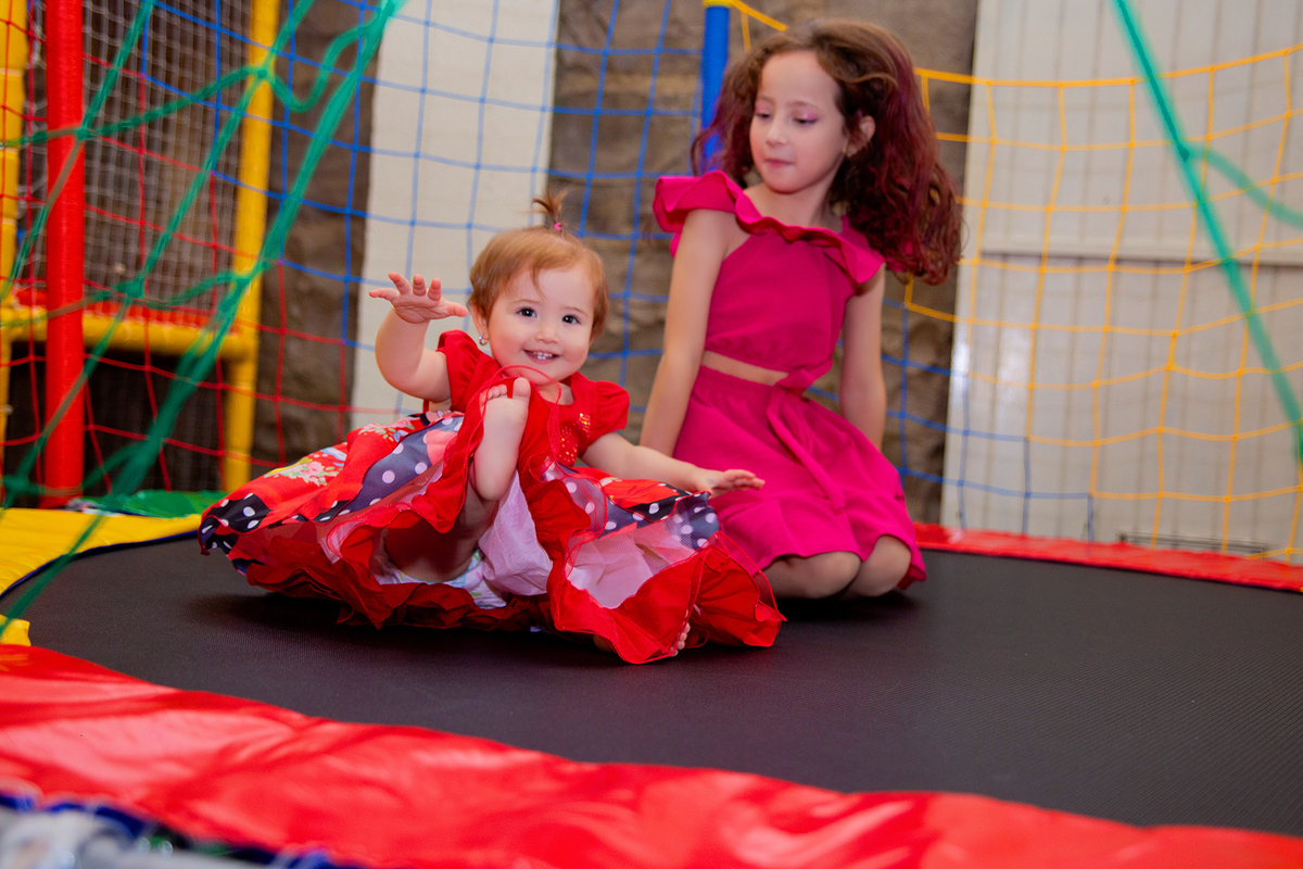 acompanhamento mensal de bebe caxias do sul figurino cenario tematico  personagem foto infantil serra gaucha fotografia familia mundo azul rosa ensaio fotografico crianca newborn baby menino menina smash the cake esmague o bolo banheira urso circo