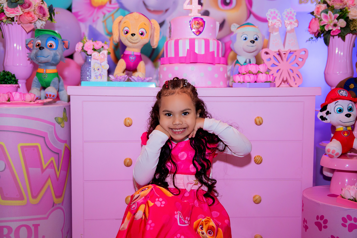 acompanhamento mensal de bebe caxias do sul figurino cenario tematico  personagem foto infantil serra gaucha fotografia familia mundo azul rosa ensaio fotografico crianca newborn baby menino menina smash the cake esmague o bolo banheira urso circo