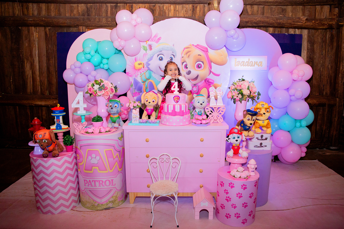 acompanhamento mensal de bebe caxias do sul figurino cenario tematico  personagem foto infantil serra gaucha fotografia familia mundo azul rosa ensaio fotografico crianca newborn baby menino menina smash the cake esmague o bolo banheira urso circo